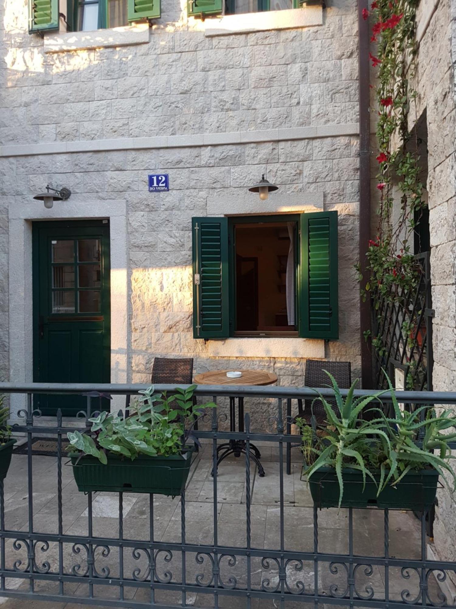 Skver Studio Apartments Herceg Novi Exterior photo